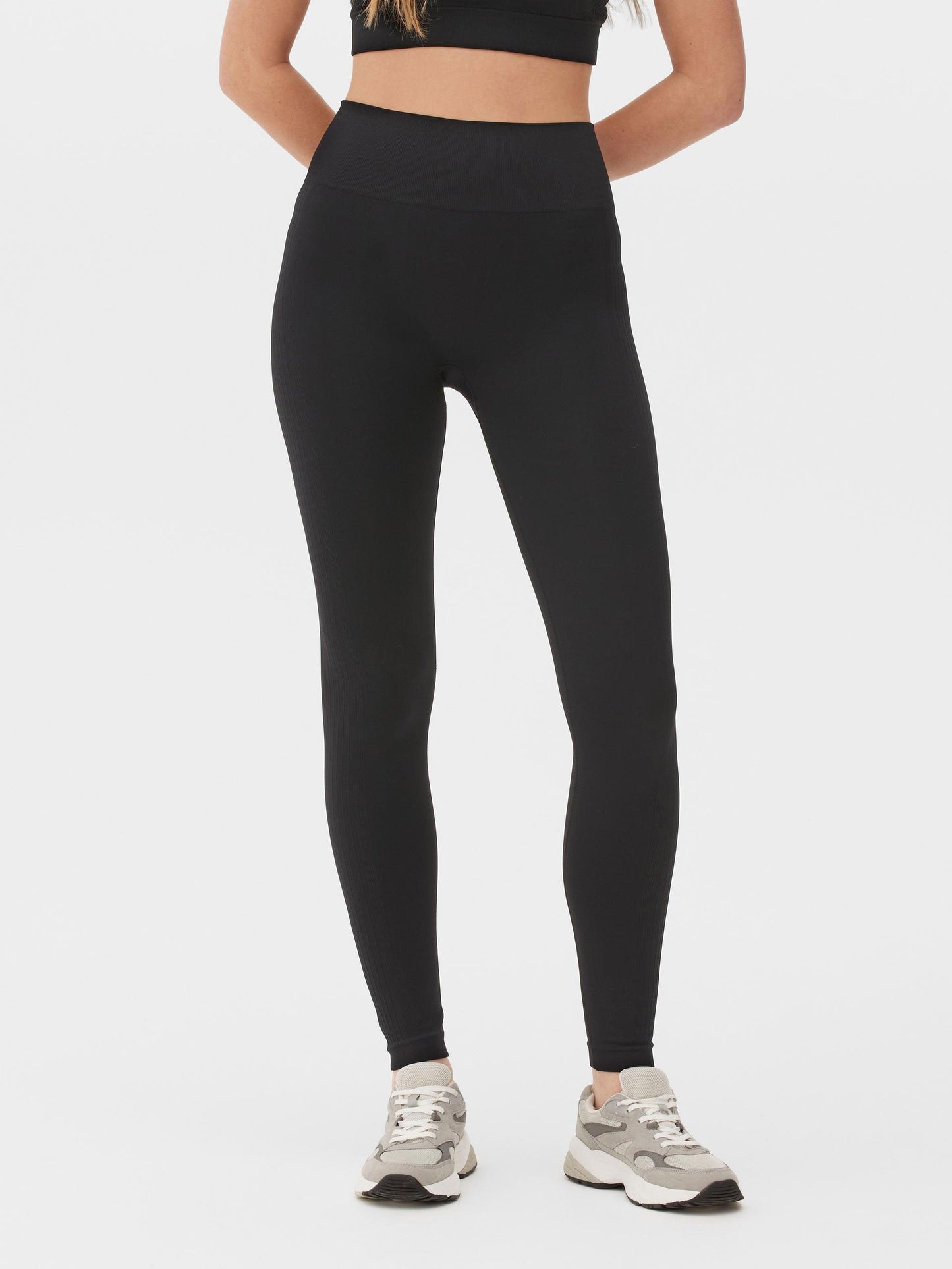 Quần legging thể thao không đường may