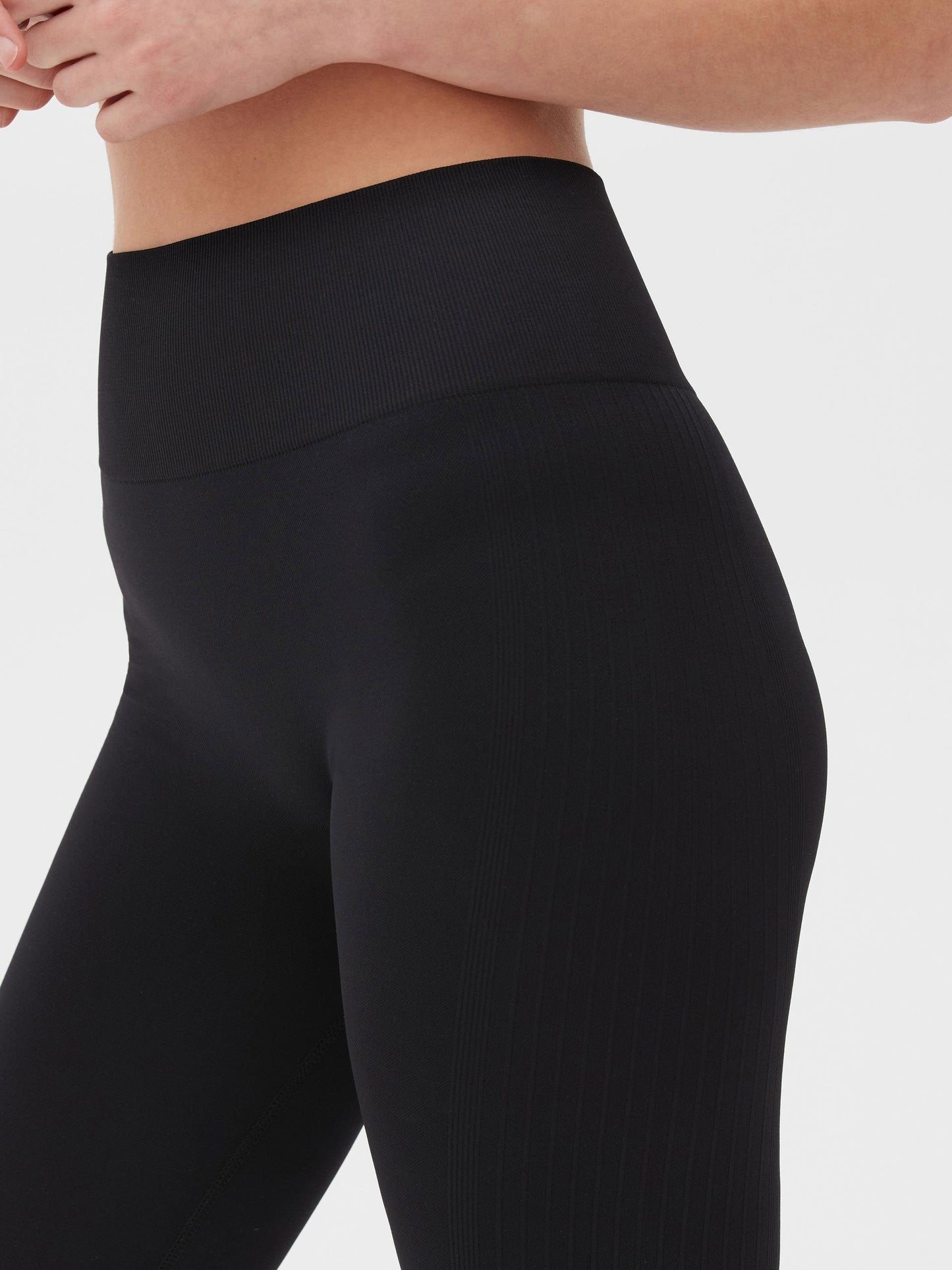 Quần legging thể thao không đường may