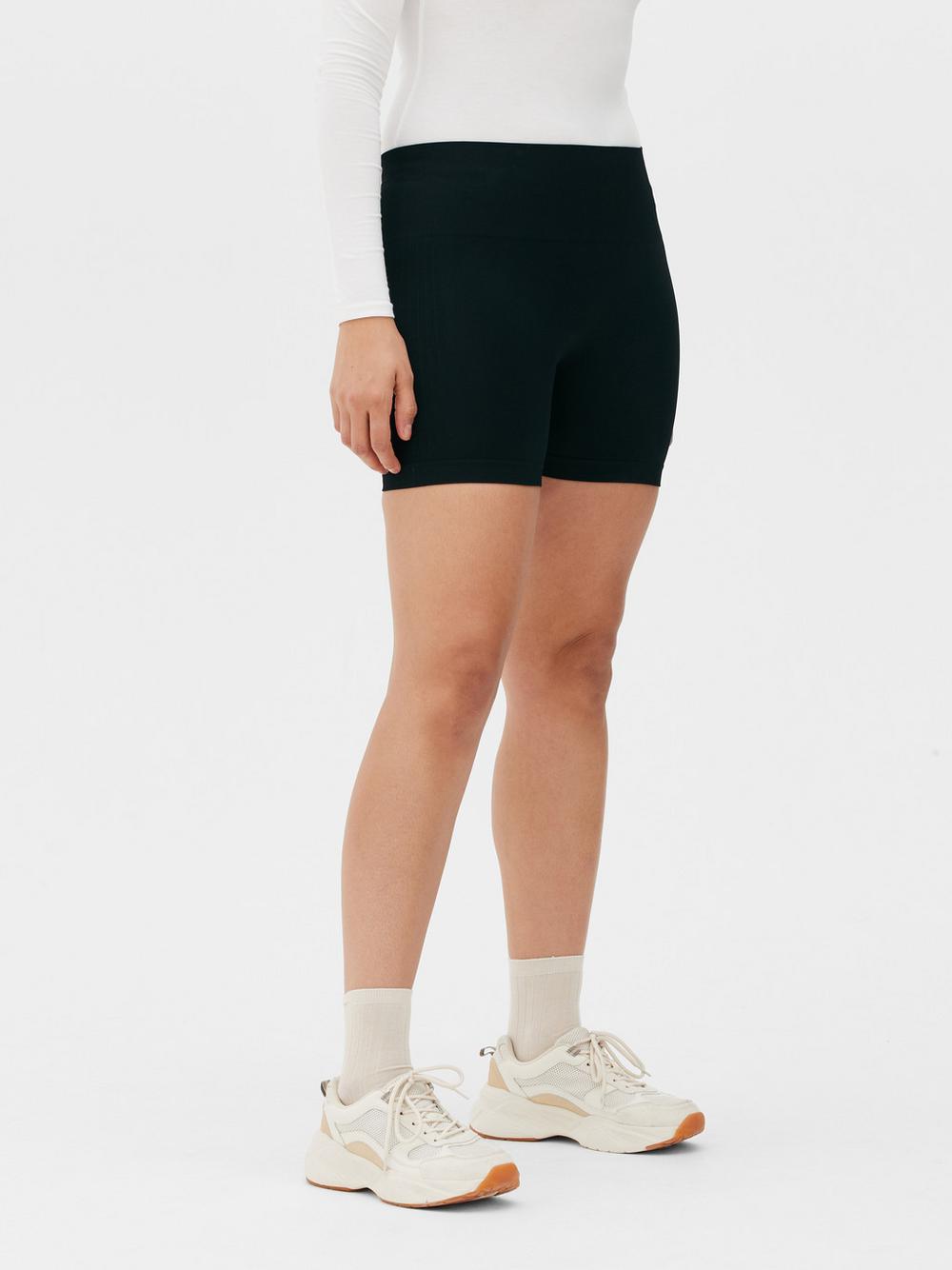 Quần short tập yoga co giãn