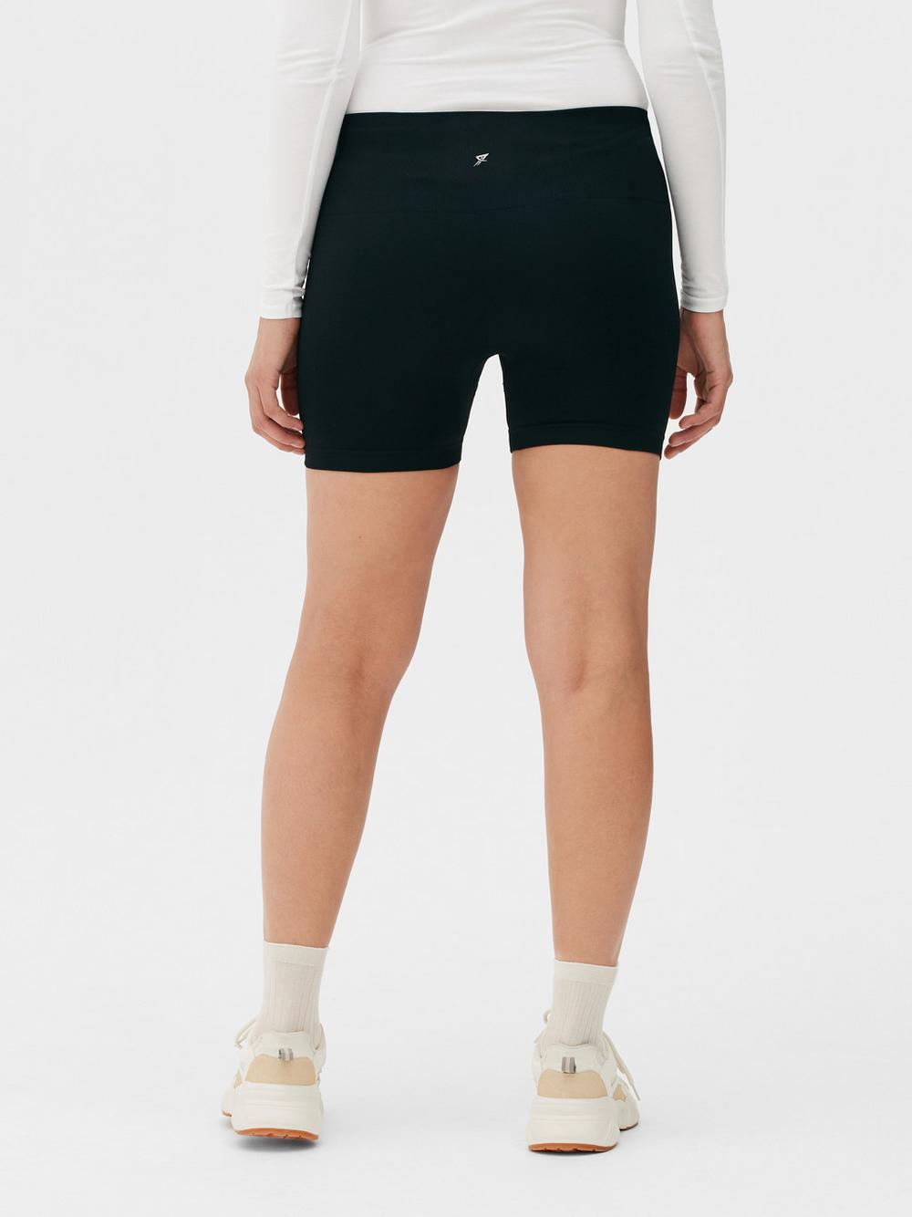 Quần short tập yoga co giãn