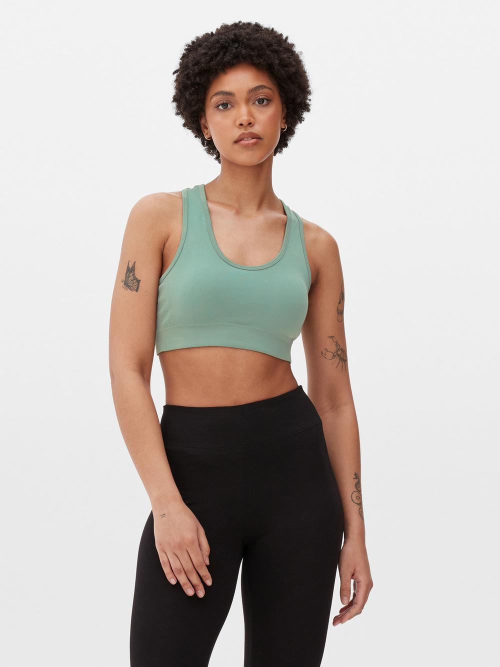 Áo crop top không đường may