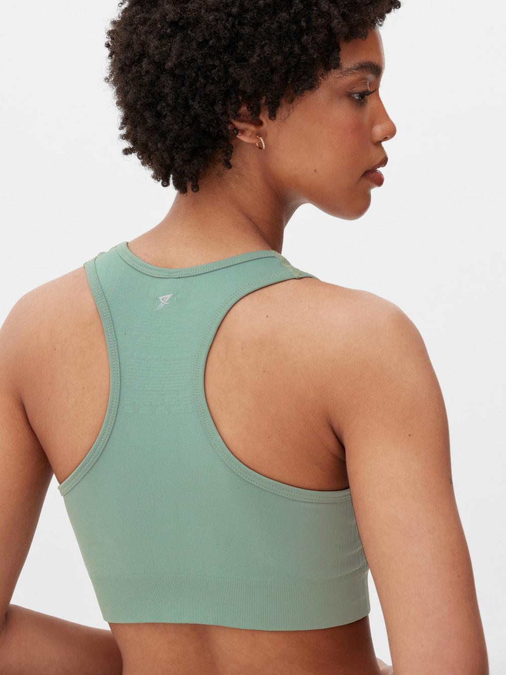 Áo crop top không đường may